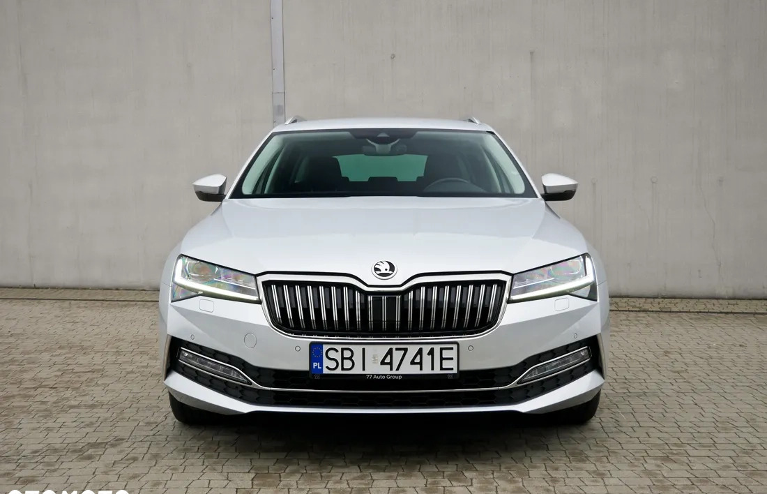 Skoda Superb cena 154900 przebieg: 71711, rok produkcji 2020 z Kraków małe 781